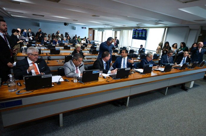 Plenário da CCJ durante a votação do projeto - Foto: Edilson Rodrigues/Agência Senado