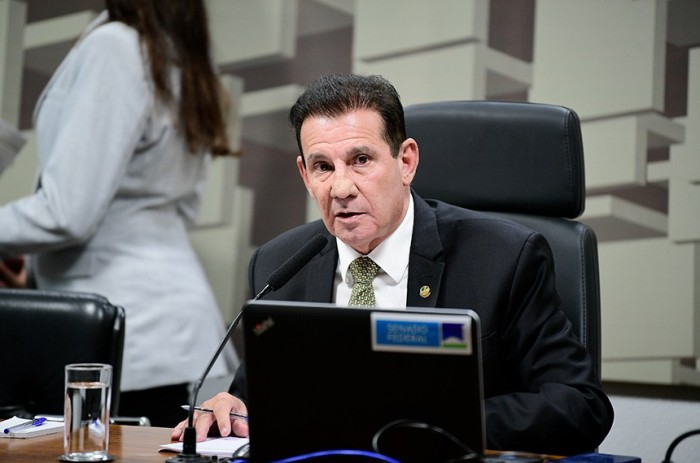 Presidente da CAE, Vanderlan Cardoso conduziu a reunião - Foto: Pedro França/Agência Senado