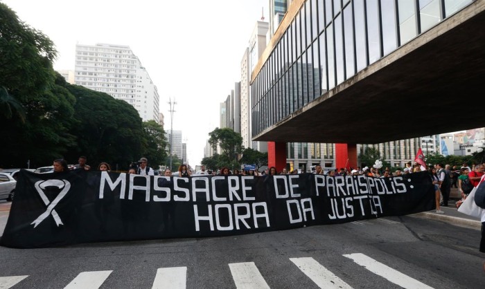 Parentes de vítimas do 