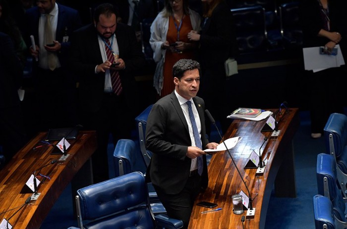Rodrigo Cunha falou sobre a importância dos recursos diante do desastre ambiental que o município enfrenta - Foto: Jonas Pereira/Agência Senado