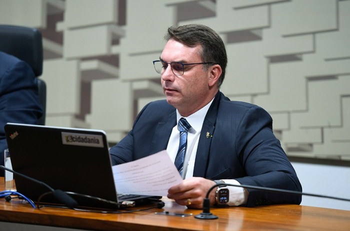 O PL 830/2022, de Flávio Bolsonaro, segue para a análise da Comissão de Constituição e Justiça (CCJ) - Foto: Edilson Rodrigues/Agência Senado