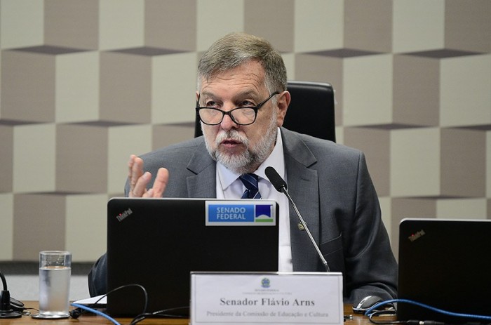 O presidente da CE, Flávio Arns, também apresentou o balanço das atividades do colegiado durante o ano - Foto: Pedro França/Agência Senado